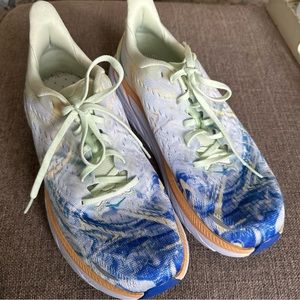 HOKA Clifton 8 Women’s Size 10